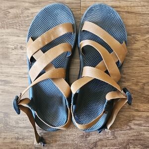 Chaco Black and Brown Sandals